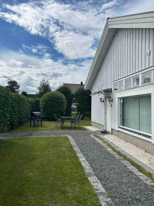 Studiolaegenhet I Hoega Kusten Ullanger Exterior foto